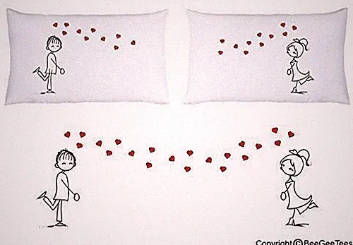 Crazy In Love Couple Pillowcases Valentines Day BeeGeeTees® (2 Queen Pillowcase)