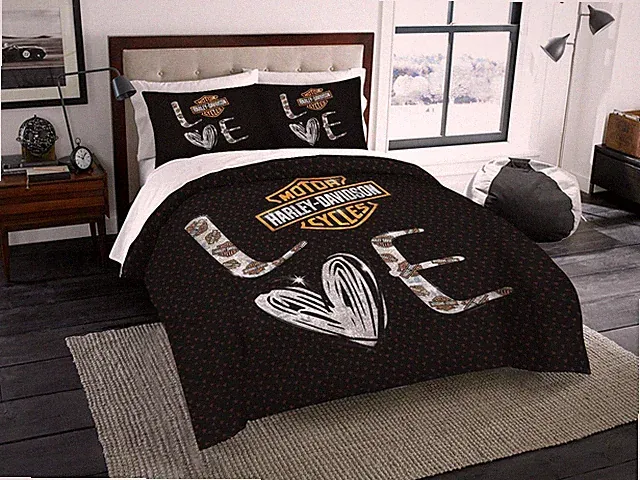 Love Harley-Davidson Motorcycles On Black Background Duvet Cover Set (4pcs)