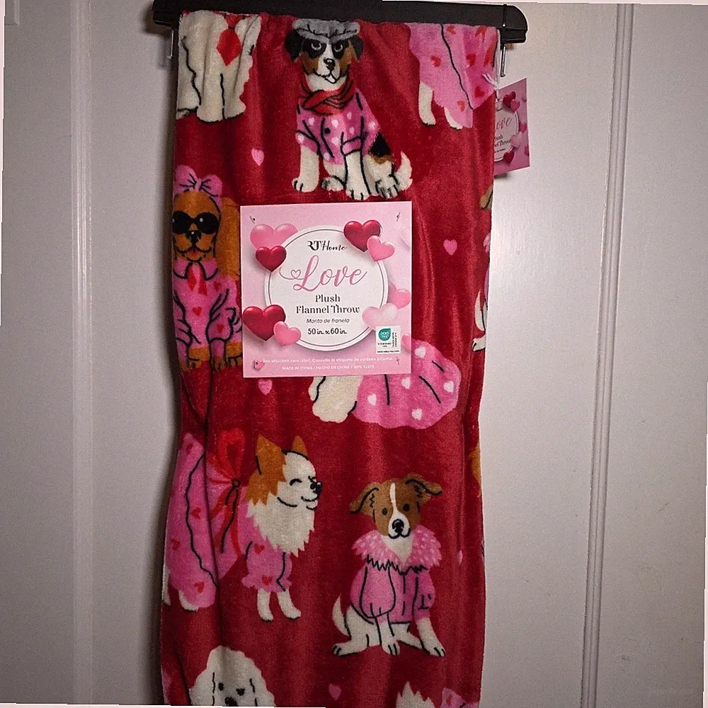 Love Valentine Dogs Plush Flannel Throw Blanket 50" x 60"