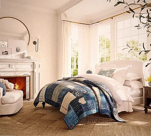Pottery Barn Love Handcrafted Reversible Quilt Full/Queen