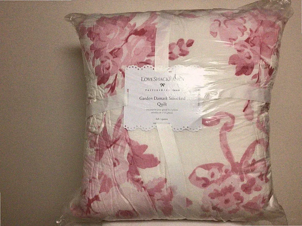 POTTERY BARN TEEN LOVE SHACK FANCY GARDEN DAMASK SMOCKED QUILT F/Q PINK NEW